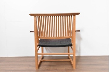 中古　美品　柏木工(KASHIWA)　高山ウッドワークス　ウォールナット材&オーク材　編み込み座面×格子デザインのW560イージーチェア　定価約20万円　(R-086333)