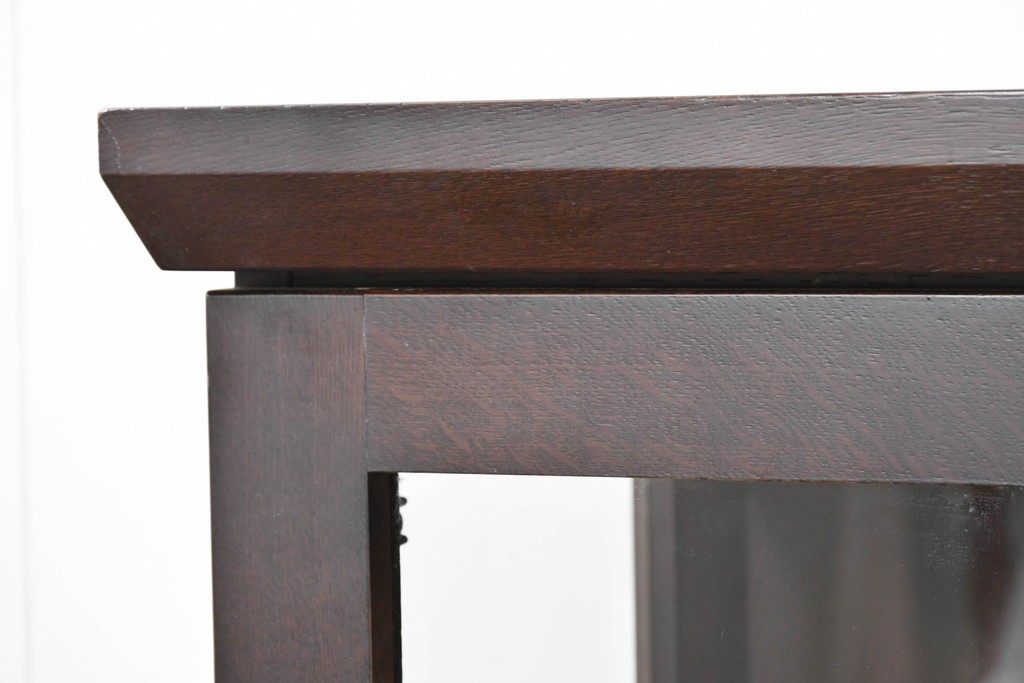 中古　美品　柏木工(KASHIWA)　格子×ボール脚デザインの照明付きガラスキャビネット　(R-086337)