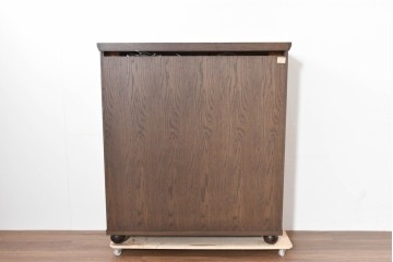 中古　美品　柏木工(KASHIWA)　格子×ボール脚デザインの照明付きガラスキャビネット　(R-086337)