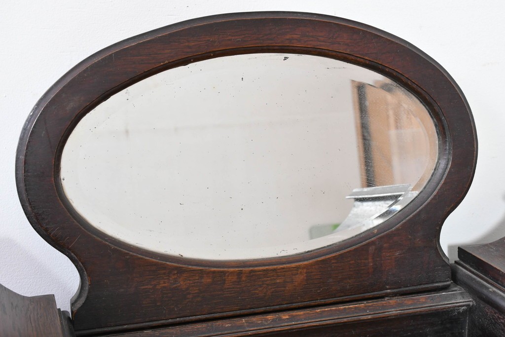 イギリスアンティーク　オーク材　Dulcetto(ダルセット)　蓄音機内蔵のミラーバックサイドボード　(R-086338)