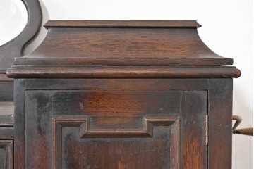 イギリスアンティーク　オーク材　Dulcetto(ダルセット)　蓄音機内蔵のミラーバックサイドボード　(R-086338)