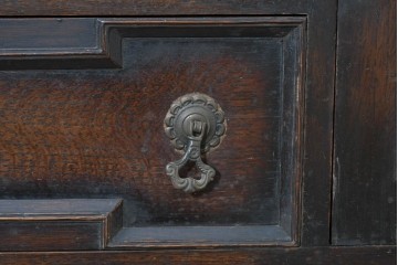 イギリスアンティーク　オーク材　Dulcetto(ダルセット)　蓄音機内蔵のミラーバックサイドボード　(R-086338)