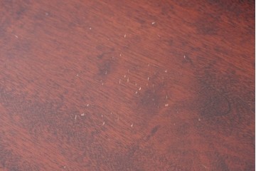 中古　美品　国産職人手作り　樺(カバ)材　深みのある赤褐色の木色が美しいライティングビューロー　(R-086339)