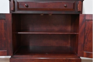 中古　美品　国産職人手作り　樺(カバ)材　深みのある赤褐色の木色が美しいライティングビューロー　(R-086339)