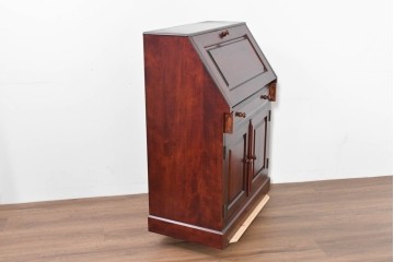 中古　美品　国産職人手作り　樺(カバ)材　深みのある赤褐色の木色が美しいライティングビューロー　(R-086339)