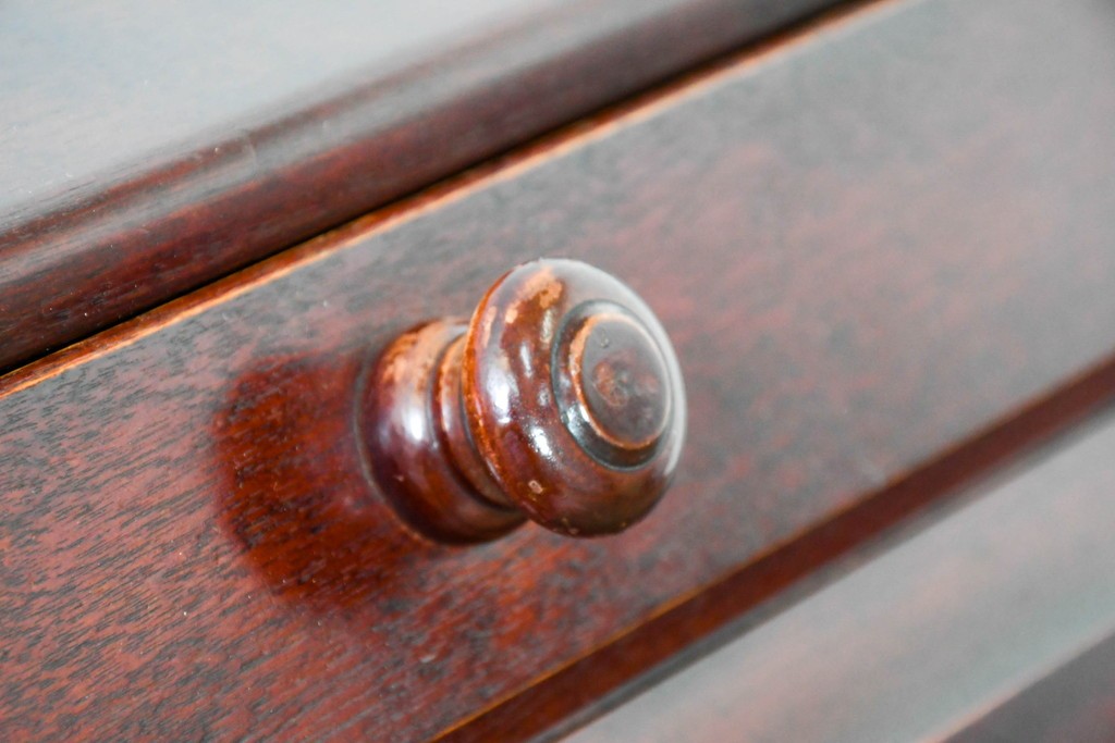 中古　美品　国産職人手作り　樺(カバ)材　深みのある赤褐色の木色が美しいライティングビューロー　(R-086339)