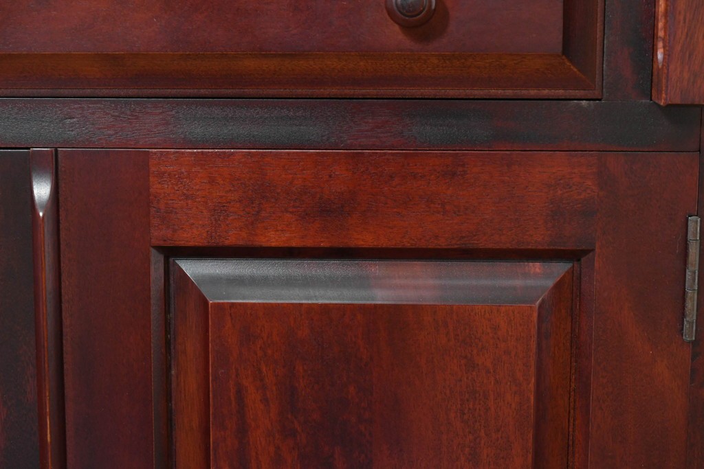 中古　美品　国産職人手作り　樺(カバ)材　深みのある赤褐色の木色が美しいライティングビューロー　(R-086339)