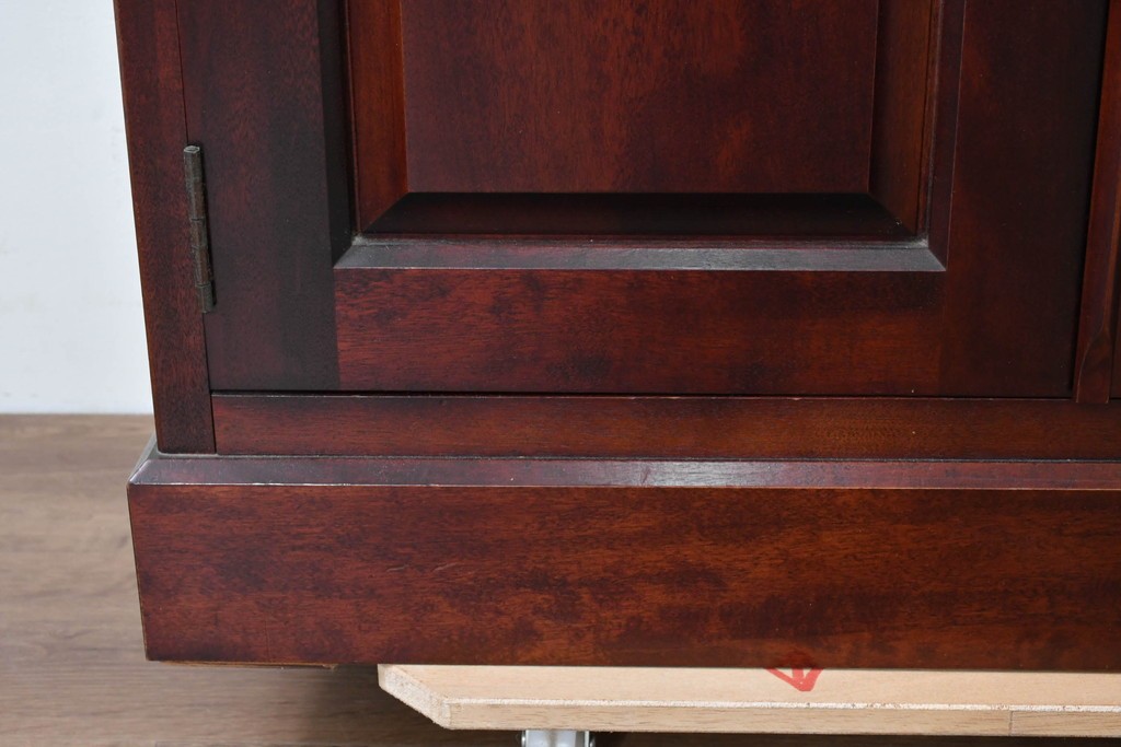 中古　美品　国産職人手作り　樺(カバ)材　深みのある赤褐色の木色が美しいライティングビューロー　(R-086339)