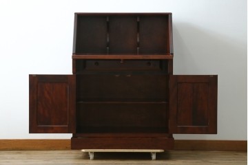 中古　美品　国産職人手作り　樺(カバ)材　深みのある赤褐色の木色が美しいライティングビューロー　(R-086339)