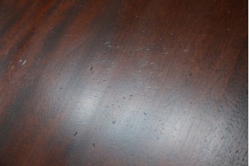 中古　美品　国産職人手作り　樺(カバ)材　深みのある赤褐色の木色が美しいライティングビューロー　(R-086339)