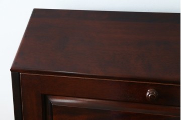 中古　美品　国産職人手作り　樺(カバ)材　深みのある赤褐色の木色が美しいライティングビューロー　(R-086339)
