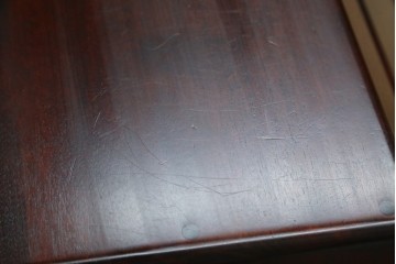 中古　美品　国産職人手作り　樺(カバ)材　深みのある赤褐色の木色が美しいライティングビューロー　(R-086339)