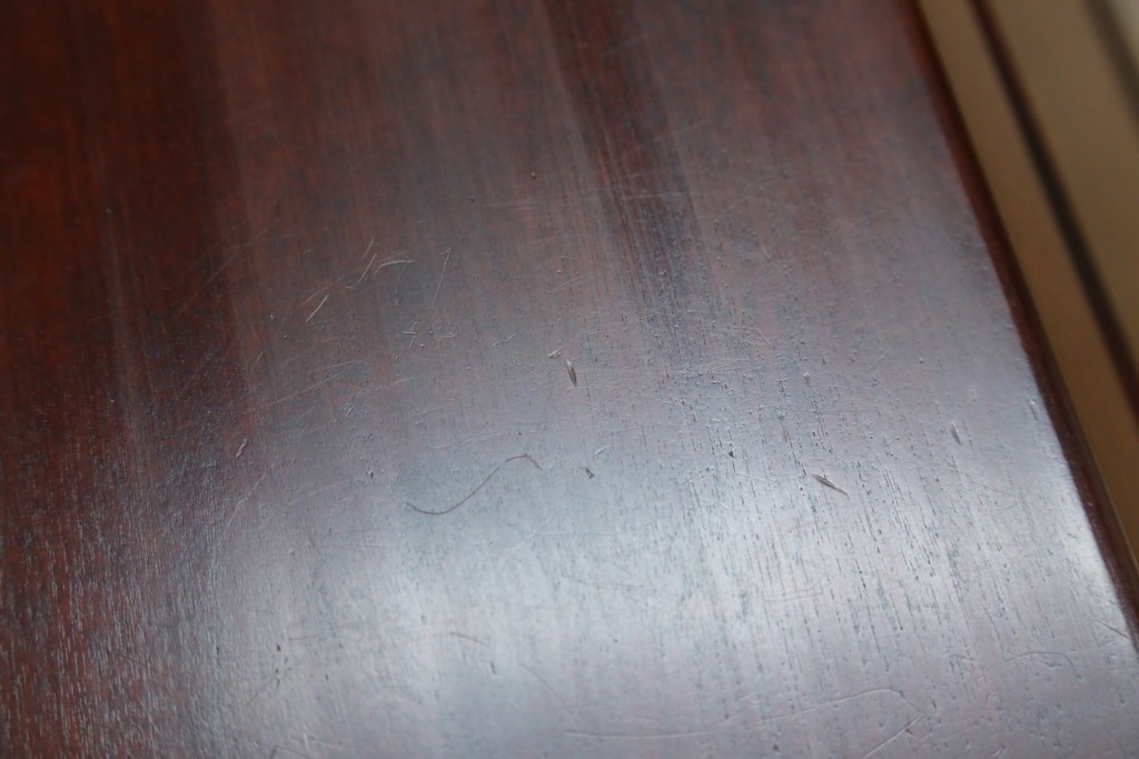 中古　美品　国産職人手作り　樺(カバ)材　深みのある赤褐色の木色が美しいライティングビューロー　(R-086339)