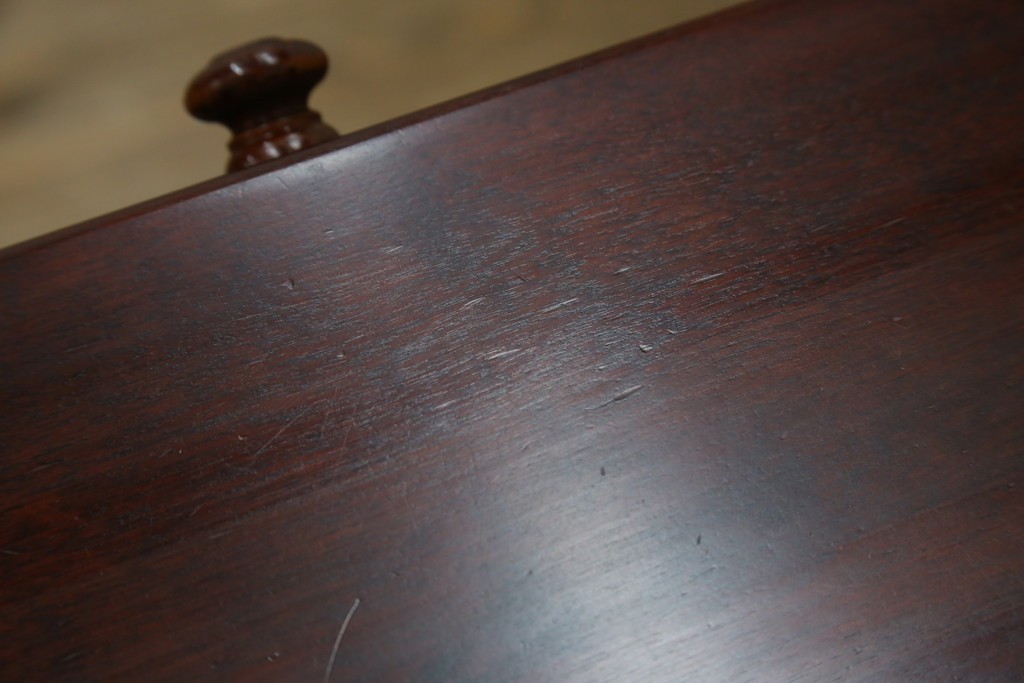 中古　美品　国産職人手作り　樺(カバ)材　深みのある赤褐色の木色が美しいライティングビューロー　(R-086339)