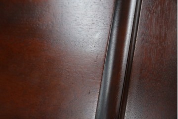 中古　美品　国産職人手作り　樺(カバ)材　深みのある赤褐色の木色が美しいライティングビューロー　(R-086339)