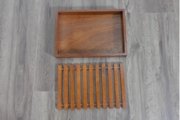 中古　美品　国産職人手作り　欅(ケヤキ)材　力強く美しい木目の茶箪笥　(R-086341)