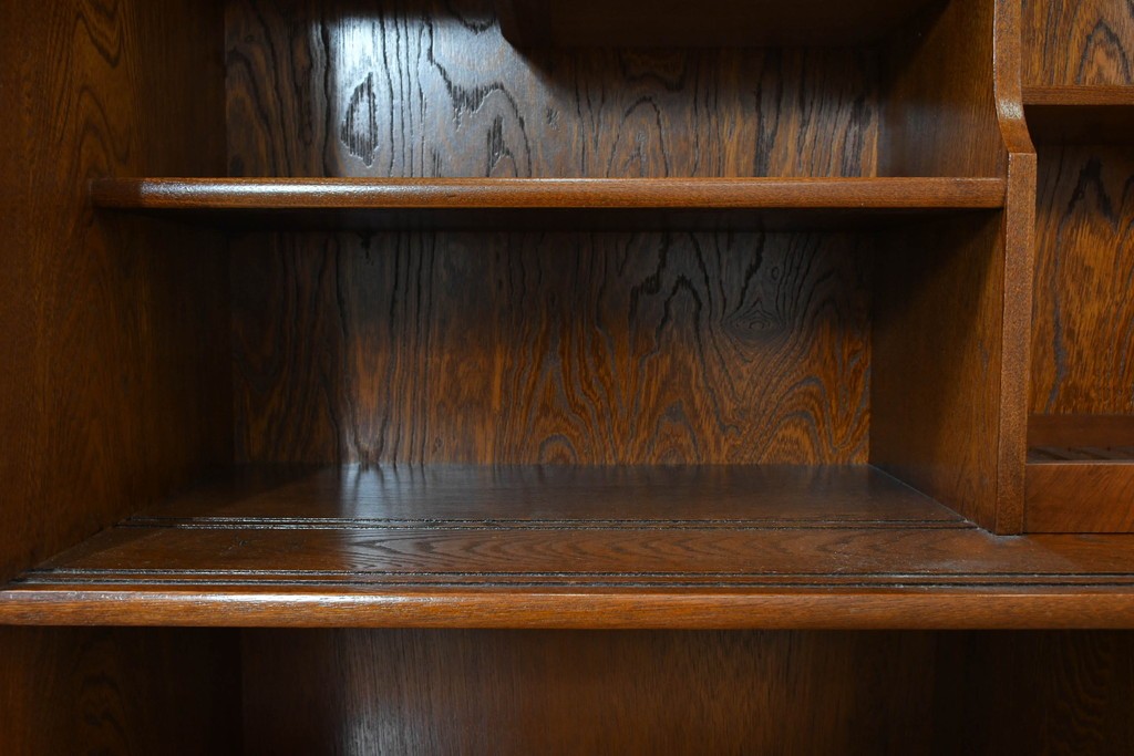 中古　美品　国産職人手作り　欅(ケヤキ)材　力強く美しい木目の茶箪笥　(R-086341)