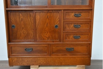 中古　美品　国産職人手作り　欅(ケヤキ)材　力強く美しい木目の茶箪笥　(R-086341)