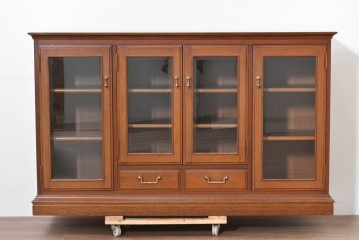 中古　美品　希少な廃番品　maruni(マルニ木工)　地中海ロイヤルシリーズ(ROYAL)　ゴールドの取手と面取り加工が上品なサイドボード　定価約30万円　(R-086342)