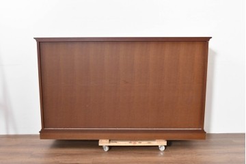 中古　美品　希少な廃番品　maruni(マルニ木工)　地中海ロイヤルシリーズ(ROYAL)　ゴールドの取手と面取り加工が上品なサイドボード　定価約30万円　(R-086342)