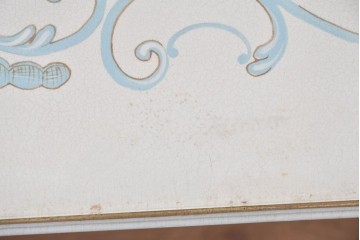 中古　イタリア高級家具　Mario Colciago&Figli(マリオ・コルチャゴ)　ロココ調の優雅な彫刻と絵付けが美しいダイニングテーブル　定価約180万円　(R-086345)