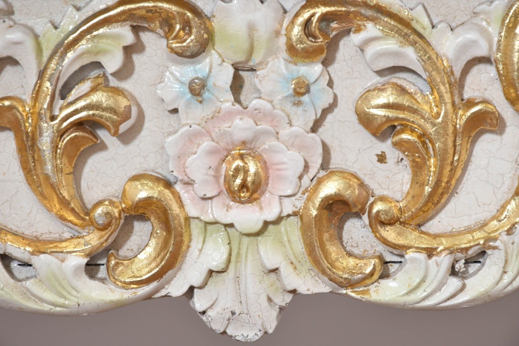 中古　イタリア高級家具　Mario Colciago&Figli(マリオ・コルチャゴ)　ロココ調の優雅な彫刻と絵付けが美しいダイニングテーブル　定価約180万円　(R-086345)