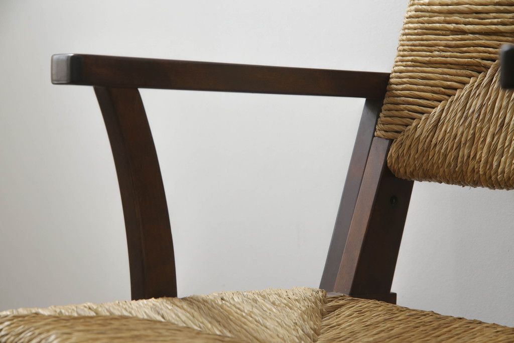 中古　美品　松本民芸家具　#521L型　直線的な木部と丁寧な編み込みが調和したラッシアームチェア　定価約19万3千円　(R-086347)