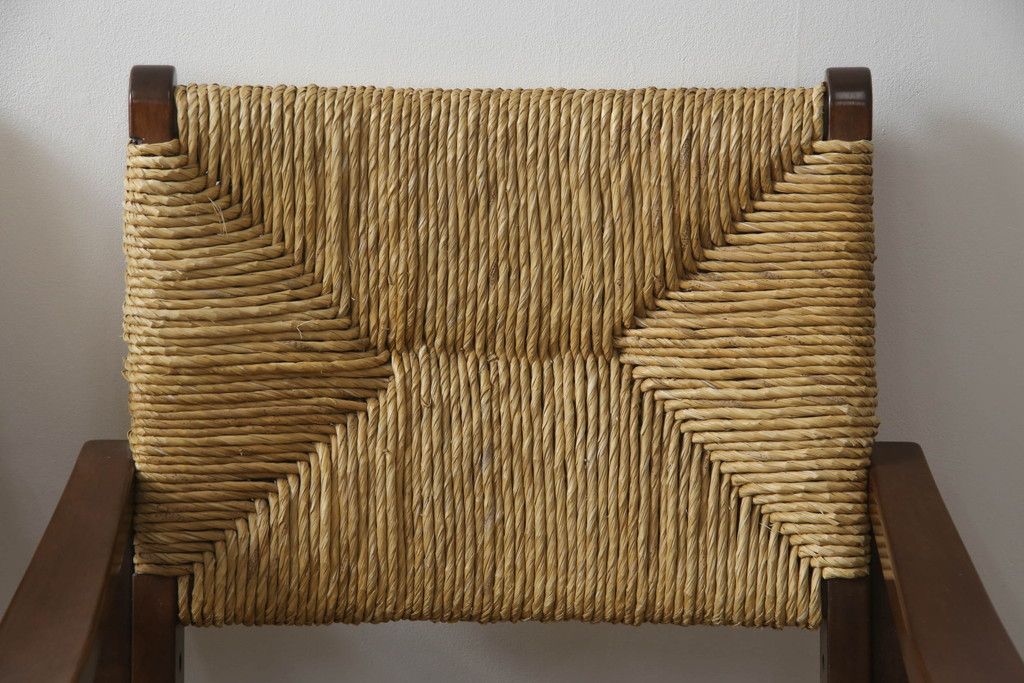 中古　美品　松本民芸家具　#521L型　直線的な木部と丁寧な編み込みが調和したラッシアームチェア　定価約19万3千円　(R-086347)