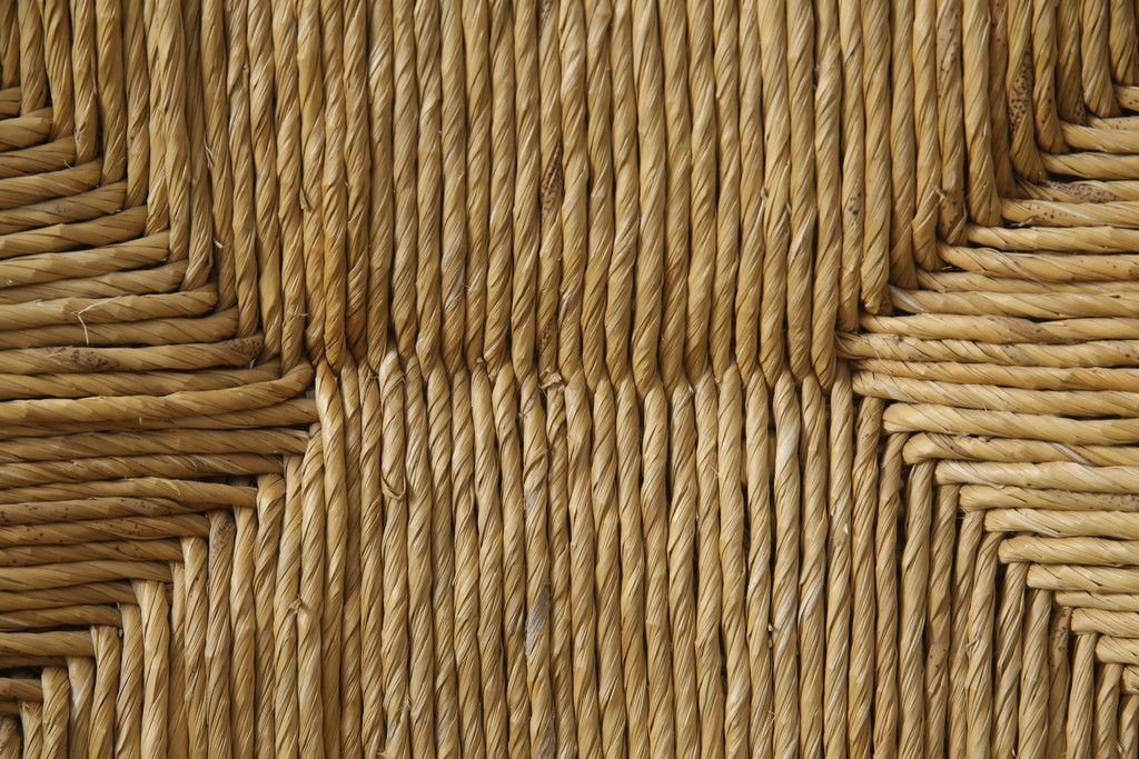 中古　美品　松本民芸家具　#521L型　直線的な木部と丁寧な編み込みが調和したラッシアームチェア　定価約19万3千円　(R-086347)