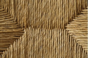 中古　美品　松本民芸家具　#521L型　直線的な木部と丁寧な編み込みが調和したラッシアームチェア　定価約19万3千円　(R-086347)