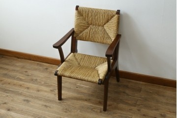 中古　美品　松本民芸家具　#521L型　直線的な木部と丁寧な編み込みが調和したラッシアームチェア　定価約24万7千円　(R-086347)