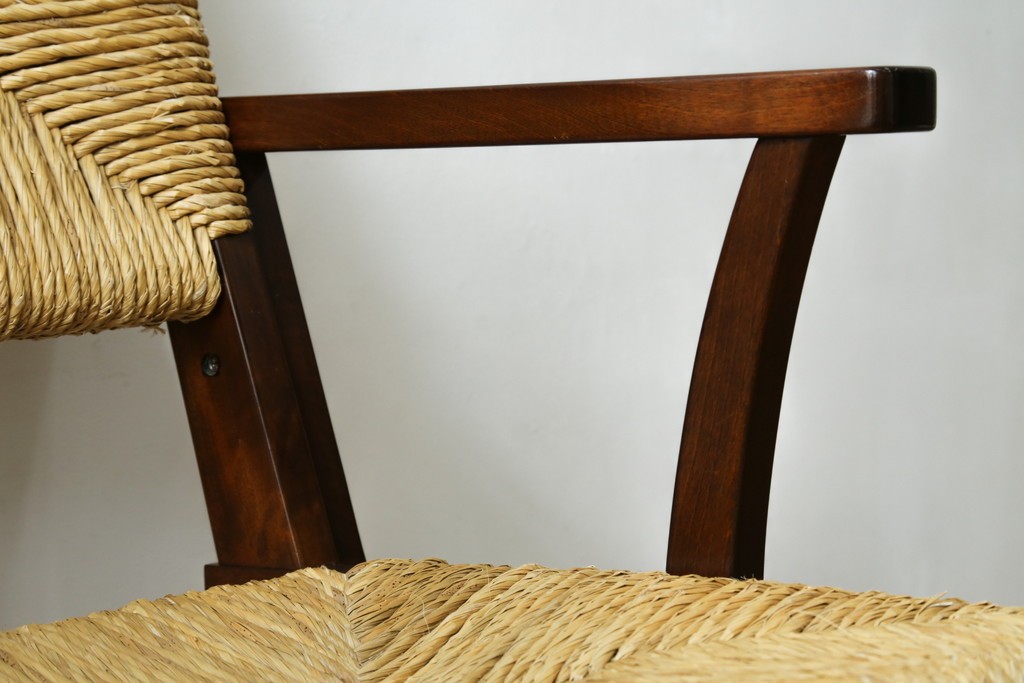 中古　美品　松本民芸家具　#521L型　直線的な木部と丁寧な編み込みが調和したラッシアームチェア　定価約24万7千円　(R-086347)