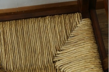 中古　美品　松本民芸家具　#521L型　直線的な木部と丁寧な編み込みが調和したラッシアームチェア　定価約24万7千円　(R-086347)