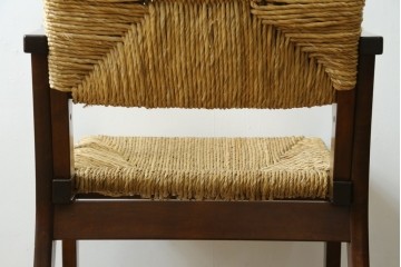 中古　美品　松本民芸家具　#521L型　直線的な木部と丁寧な編み込みが調和したラッシアームチェア　定価約24万7千円　(R-086347)
