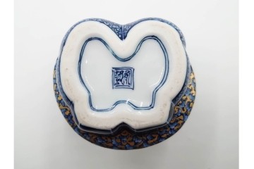 葉山有樹　慶雲獅子吼　色絵と金彩が見事な香炉　共箱・意匠解説書付き　(R-086350)