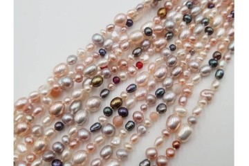 淡水真珠　SILVER(銀製)　華やかなバロックパールのネックレス1連・6連 2点セット　ケース付き　(R-086353)