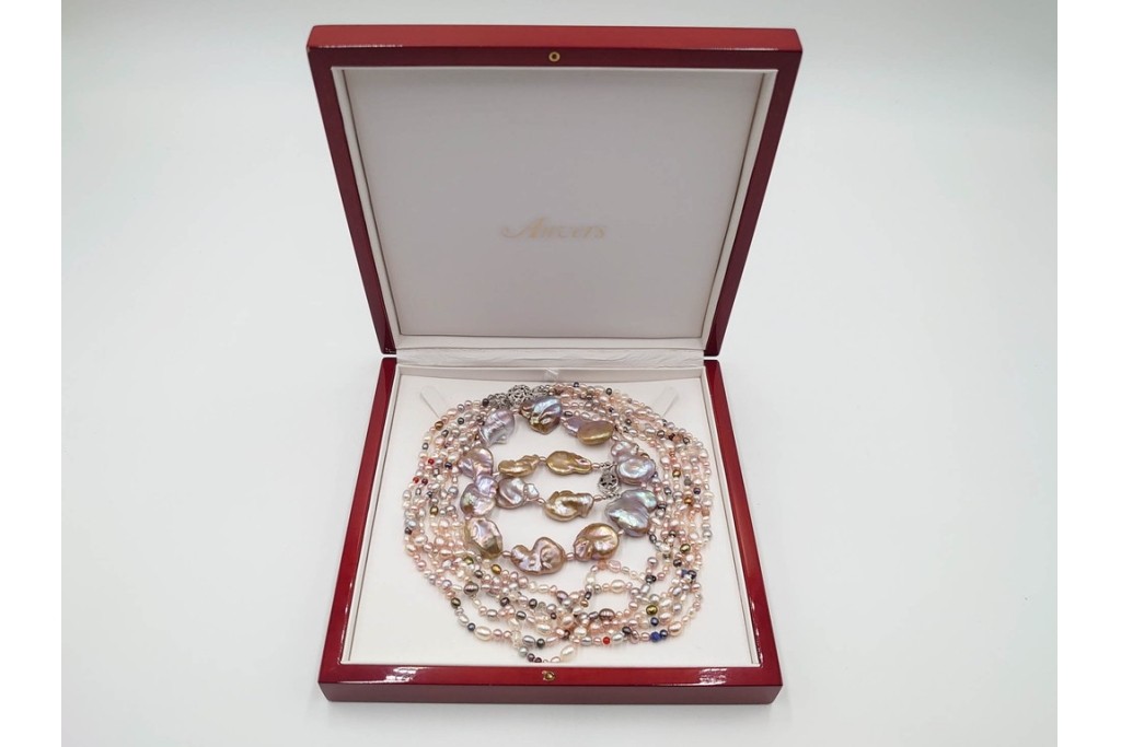 淡水真珠　SILVER(銀製)　華やかなバロックパールのネックレス1連・6連 2点セット　ケース付き　(R-086353)