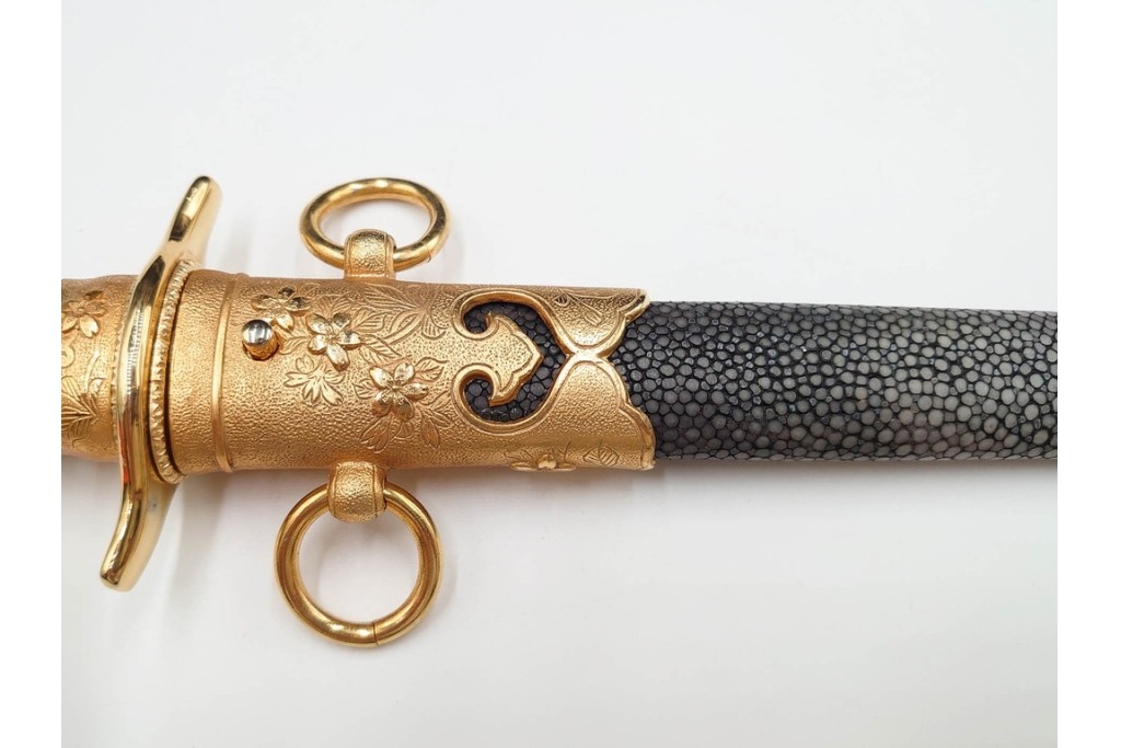 東郷神社公式認定　東郷元帥の短剣(鮫皮の模造刀)　外箱・刀袋付き　(R-086369)