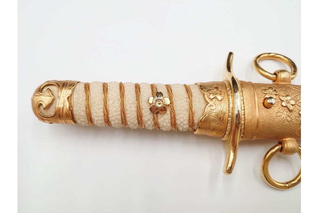 東郷神社公式認定　東郷元帥の短剣(鮫皮の模造刀)　外箱・刀袋付き　(R-086369)