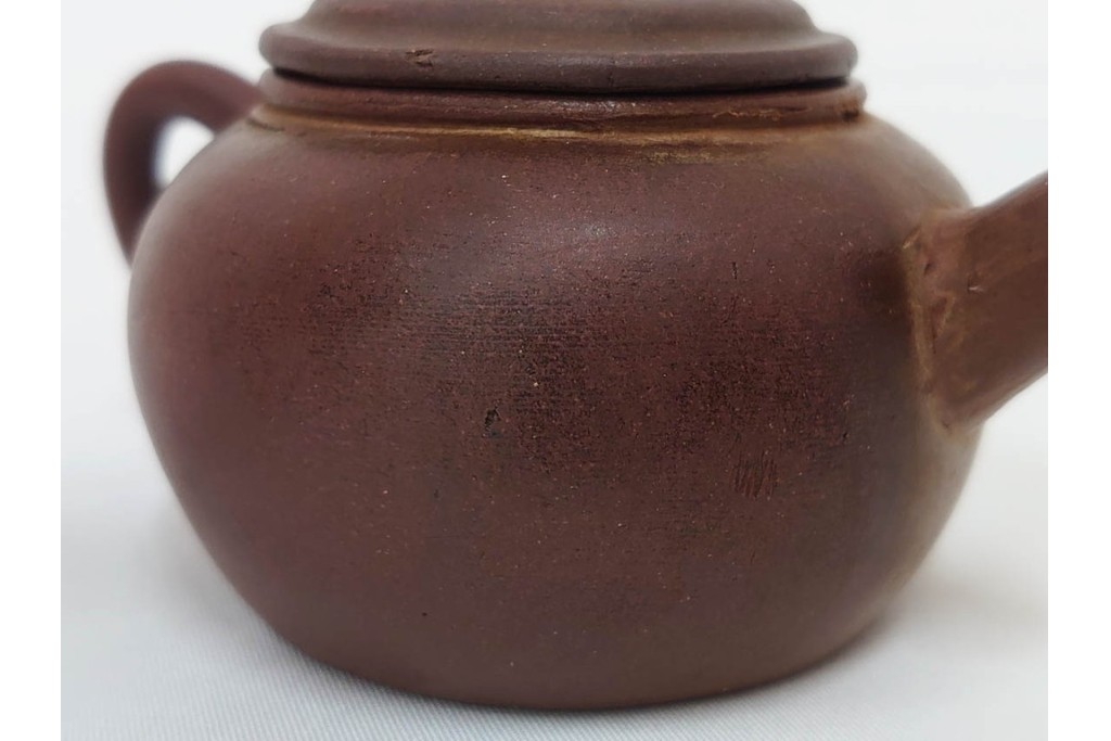 時代物　中国・唐物　孟臣作　素朴な丸みが味わい深い朱泥の急須　(R-086375)
