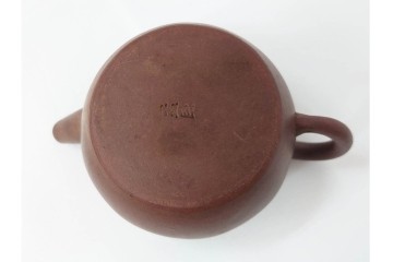 時代物　中国・唐物　孟臣作　素朴な丸みが味わい深い朱泥の急須　(R-086375)