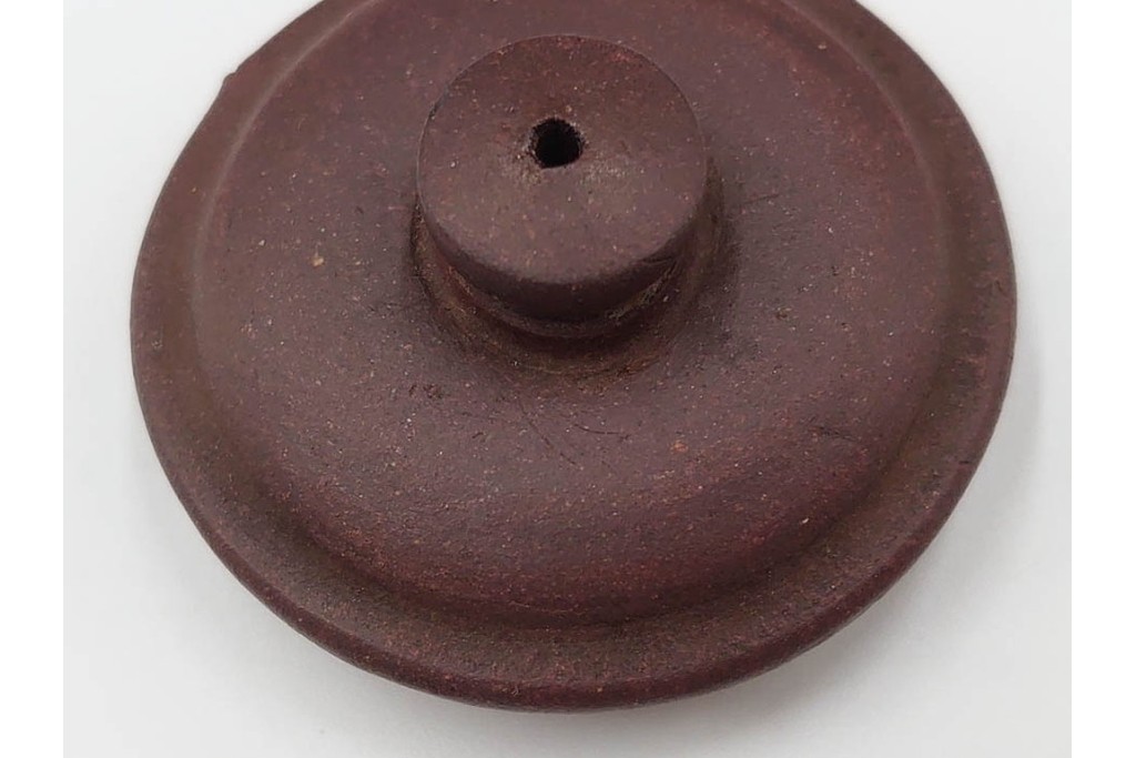 時代物　中国・唐物　孟臣作　素朴な丸みが味わい深い朱泥の急須　(R-086375)