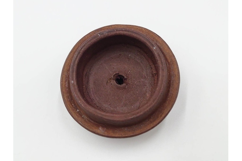 時代物　中国・唐物　孟臣作　素朴な丸みが味わい深い朱泥の急須　(R-086375)