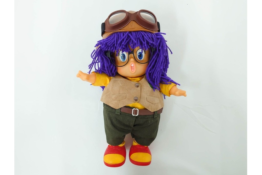 ポピー社　Dr.スランプ　スペシャルコスチュームを着たパワーギャルアラレちゃんの人形　外箱付き　(R-086376)