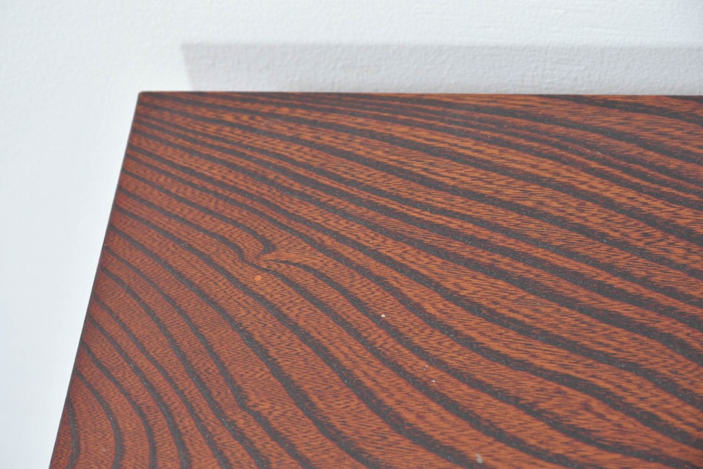 中古　岩谷堂箪笥　前面(欅材)　内部(桐材)　厚手の金具が存在感を放つ衣装箪笥　(R-086384)