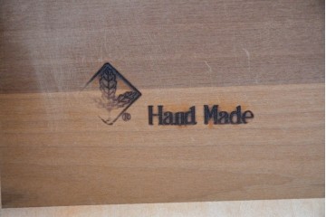 中古　超美品　使用感ほぼなし　横浜クラシック家具　ノックオンウッド(knockonwood)　クラシカルな引手金具のトールチェスト　定価約28万円　(R-086386)