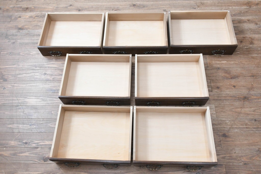 中古　超美品　使用感ほぼなし　横浜クラシック家具　ノックオンウッド(knockonwood)　クラシカルな引手金具のトールチェスト　定価約28万円　(R-086386)