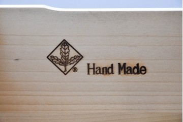 中古　超美品　使用感ほぼなし　横浜クラシック家具　ノックオンウッド(knockonwood)　クラシカルな引手金具のトールチェスト　定価約28万円　(R-086387)