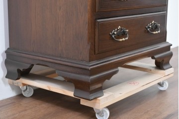 中古　超美品　使用感ほぼなし　横浜クラシック家具　ノックオンウッド(knockonwood)　クラシカルな引手金具のトールチェスト　定価約28万円　(R-086387)