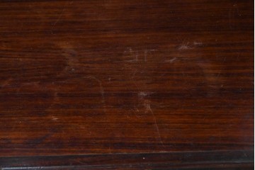 デンマークヴィンテージ　Erik Brouer(エリック・ブロイヤー)デザイン　ローズウッド材　木目が美しいガラス扉のキャビネット　(R-086388)